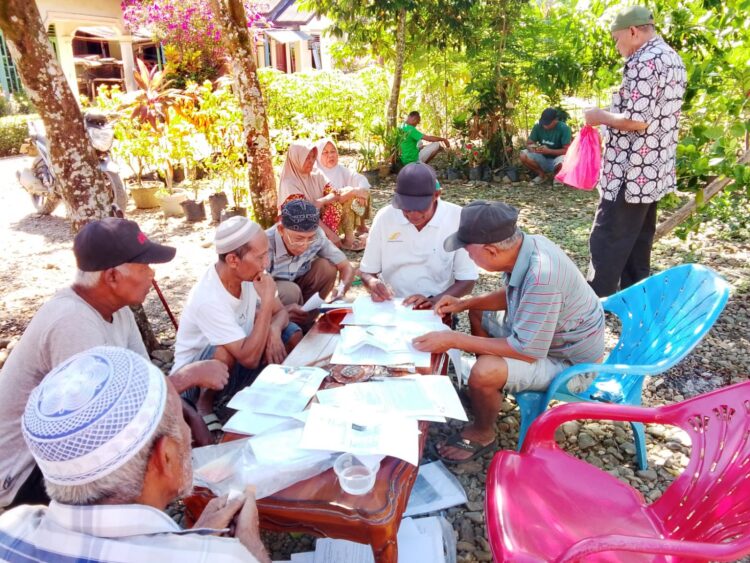 Pengurus P3RI Ranting Hapesong Dan Batangtoru Lakukan Sosialisasi Dan Pendataan Pensiunan Penerima Lumpsum Bantuan Uang Beras, Sudah Teken 90 Persen 2 Pengurus P3RI Ranting Hapesong Dan Batangtoru Lakukan Sosialisasi Dan Pendataan Pensiunan Penerima Lumpsum Bantuan Uang Beras, Sudah Teken 90 Persen
