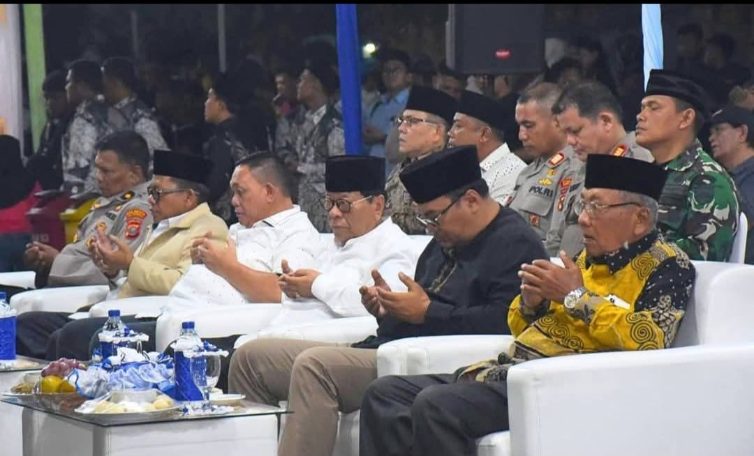 Meriah Dan Spektakuler Festival Takbir Akbar Hamparan Perak, Bupati Asri Ludin : Dimasukkan Dalam Kalender Tahunan Event Resmi Pemkab 5 Meriah Dan Spektakuler Festival Takbir Akbar Hamparan Perak, Bupati Asri Ludin : Dimasukkan Dalam Kalender Tahunan Event Resmi Pemkab - IMG 20260531 WA0024