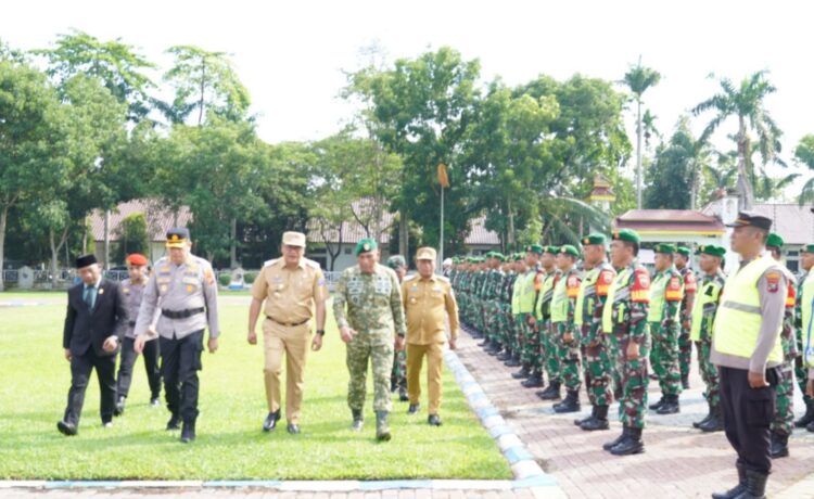 JELANG PILKADES SERENTAK, Bupati Asri Ludin Tambunan : Aparat Keamanan Agar Bertindak Profesional Dan Humanis 2 JELANG PILKADES SERENTAK, Bupati Asri Ludin Tambunan : Aparat Keamanan Agar Bertindak Profesional Dan Humanis