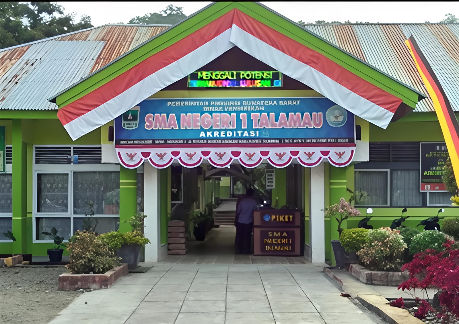 Di Bawah Kepemimpinan Eman Laeli Fitri, SMAN 1 Talamau Ukir Prestasi Gemilang Raih Juara Umum Olimpiade OSN - IMG 20260603 WA0010