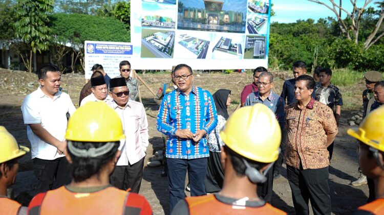 Bupati Deli Serdang Asri Ludin Tambunan Apresiasi Pembangunan Kantor Desa Marindal II, Berbasis Swadaya Masyarakat 2 Bupati Deli Serdang Asri Ludin Tambunan Apresiasi Pembangunan Kantor Desa Marindal II, Berbasis Swadaya Masyarakat