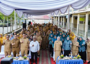 Bupati Asri Ludin Tambunan melaporkan capaian 70 akseptor MOW pada Kick Off Pelayanan KB Serentak di Deli Serdang