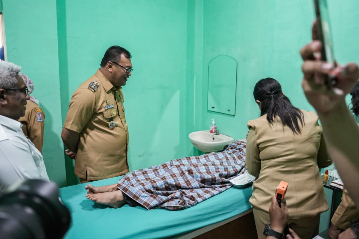 Bupati Asri Ludin Tambunan melaporkan capaian 70 akseptor MOW pada Kick Off Pelayanan KB Serentak di Deli Serdang