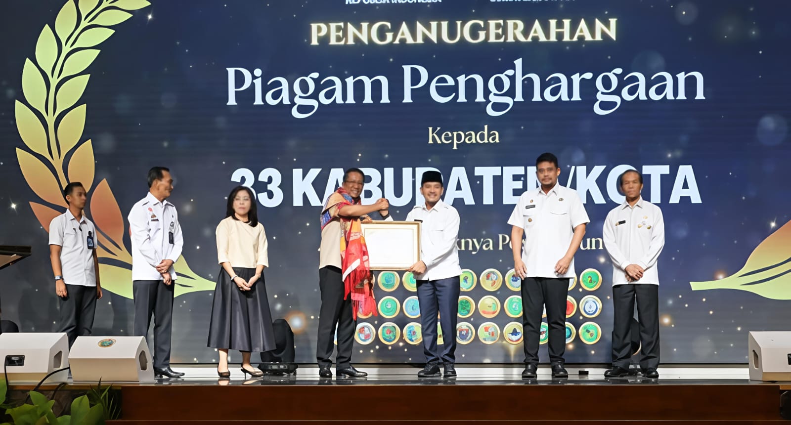 Walikota Tebing Tinggi Terima Penghargaan Dari Kemenkum RI 3 Walikota Tebing Tinggi Terima Penghargaan Dari Kemenkum RI - IMG 20260611 WA0006