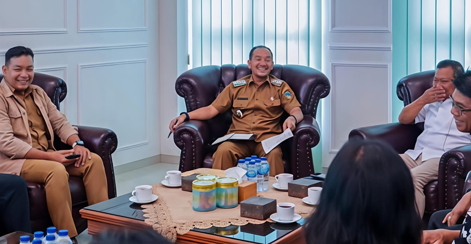 Walikota Tebing Tinggi H. Iman Irdian Saragih Terima Audiensi Panitia Pesparawi GKPS Distrik V 3 Walikota Tebing Tinggi H. Iman Irdian Saragih Terima Audiensi Panitia Pesparawi GKPS Distrik V - IMG 20260611 WA0008