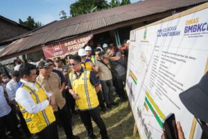 Merespon Keluhan Warga Kota Galang Deli Serdang, Gubsu Bobby Afif Nasution Tinjau Langsung Jalan Rusak Bersama Bupati Asri Ludin Tambunan - IMG 20260626 WA0005