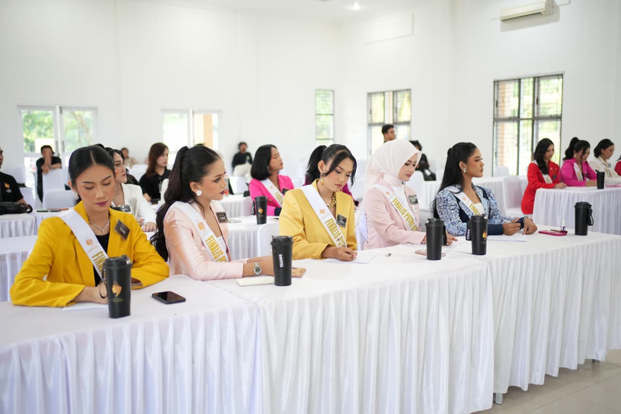 PEMBEKALAN WAWASAN KEBANGSAAN DAN BELA NEGARA UNTUK 20 FINALIS PUTERI OTONOMI INDONESIA  - IMG 20260629 WA0050
