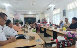 PENGURUS P3RI CABANG PTPN IV REGIONAL I MEDAN ROADSHOW KE KEBUN-KEBUN 6 Pengurus P3RI Cabang PTPN IV Palmco melakukan sosialisasi pembayaran lumpsum bantuan uang beras di kebun Batang Toru