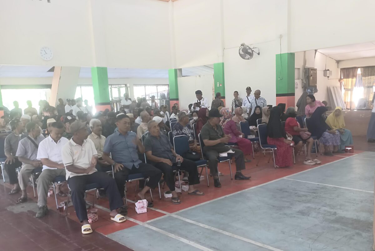 PENGURUS P3RI CABANG PTPN IV REGIONAL I MEDAN ROADSHOW KE KEBUN-KEBUN 12 Pengurus P3RI Cabang PTPN IV Palmco melakukan sosialisasi pembayaran lumpsum bantuan uang beras di kebun Batang Toru