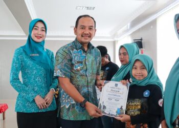 NOBAR BERSAMA TP PKK TEBING TINGGI FILM “KAMPUNG DURIAN GAK JADI RUNTUH”