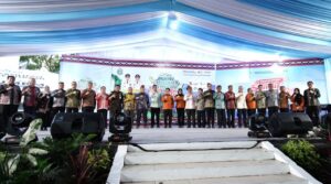 Bupati Deli Serdang Asri Ludin Tambunan Terima Penghargaan Dari Gubsu Bobby Afif Nasution, Karena Investasi Pemkab Tembus Rp. 9,18 Triliun. 6 Bupati Deli Serdang Asri Ludin Tambunan Terima Penghargaan Dari Gubsu Bobby Afif Nasution, Karena Investasi Pemkab Tembus Rp. 9,18 Triliun. - IMG 20260611 230428