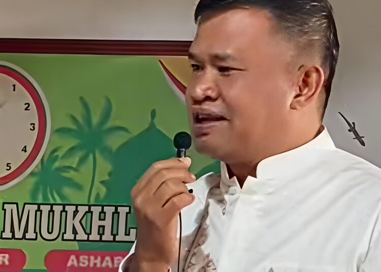 Ketua Fraksi Gerindra DPRD Sumatera Barat Khairuddin Simanjuntak Kembali Buktikan Komitmen Perjuangkan Kepentingan Masyarakat, Jalan Longsor Panti-Simpang Empat Mulai Dikerjakan 2 Ketua Fraksi Gerindra DPRD Sumatera Barat Khairuddin Simanjuntak Kembali Buktikan Komitmen Perjuangkan Kepentingan Masyarakat, Jalan Longsor Panti-Simpang Empat Mulai Dikerjakan