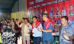 Wakil Bupati Deli Serdang Lom Lom Suwondo Hadiri Guro Guro Aroan Dan Ikut Melandek Per-Kolong-Kolong Bersama Masyarakat STM Hulu 5 Wakil Bupati Deli Serdang Lom Lom Suwondo Hadiri Guro Guro Aroan Dan Ikut Melandek Per-Kolong-Kolong Bersama Masyarakat STM Hulu - IMG 20260614 174931