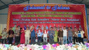 Wakil Bupati Deli Serdang Lom Lom Suwondo Hadiri Guro Guro Aroan Dan Ikut Melandek Per-Kolong-Kolong Bersama Masyarakat STM Hulu 7 Wakil Bupati Deli Serdang Lom Lom Suwondo Hadiri Guro Guro Aroan Dan Ikut Melandek Per-Kolong-Kolong Bersama Masyarakat STM Hulu - IMG 20260614 175234