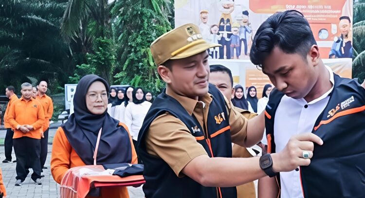 WALI KOTA TEBING TINGGI CANANGKAN SENSUS EKONOMI 2026, INSTRUKSIKAN CAMAT DAN LURAH KAWAL PENDATAAN LAPANGAN 2 WALI KOTA TEBING TINGGI CANANGKAN SENSUS EKONOMI 2026, INSTRUKSIKAN CAMAT DAN LURAH KAWAL PENDATAAN LAPANGAN