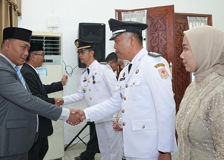 Wabup Deli Serdang Lom Lom Suwondo Lantik 23 Pejabat Administrator dan Pengawas 2 Wabup Deli Serdang Lom Lom Suwondo Lantik 23 Pejabat Administrator dan Pengawas