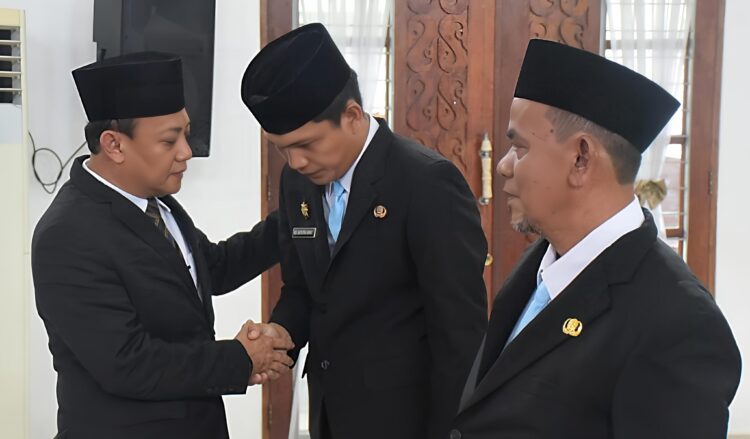 SEKDAKAB DELI SERDANG LANTIK 18 PEJABAT ADMIKISTRATOR KEPALA SEKOLAH DAN FUNGSIONAL 2 SEKDAKAB DELI SERDANG LANTIK 18 PEJABAT ADMIKISTRATOR KEPALA SEKOLAH DAN FUNGSIONAL