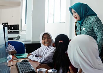 Les Bahasa Inggris dan Komputer Gratis Resmi Dibuka Di Perpustakaan Deli Serdang