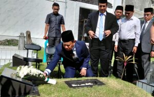 Menyambut Hari Ulang Tahun (HUT) Ke-80 Kabupaten Deli Serdang, Wabup Lom Lom Suwondo Ziarah Ke Makam Alm. H. Abdul Hafid - IMG 20260626 084008