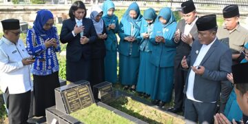 Menyambut Hari Ulang Tahun (HUT) Ke-80 Kabupaten Deli Serdang, Wabup Lom Lom Suwondo Ziarah Ke Makam Alm. H. Abdul Hafid