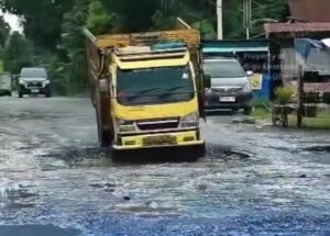 PEMPROV SUMUT PERBAIKI DAN PERLEBAR JALAN RUSAK TELAH PULUHAN TAHUN DI NEGERI LAMA LABUHAN BATU - IMG 20260627 085129