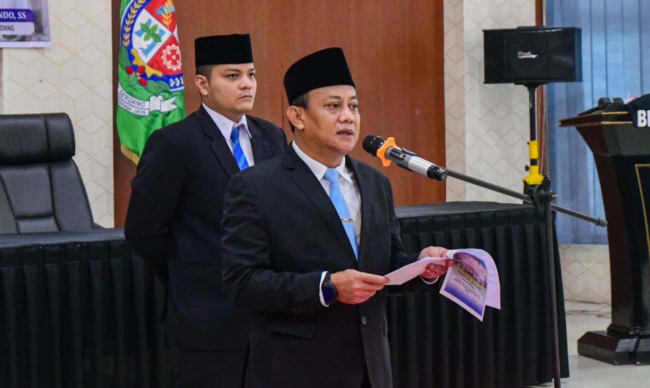 Bupati Deli Serdang dr. H. Asri Ludin Tambunan Dampingi Mendiktisaintek Brian Yuliarto Resmikan Universitas ST Bhinneka - IMG 20260629 192653