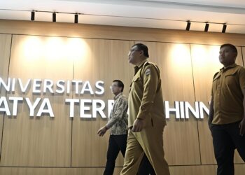 Bupati Deli Serdang dr. H. Asri Ludin Tambunan Dampingi Mendiktisaintek Brian Yuliarto Resmikan Universitas ST Bhinneka