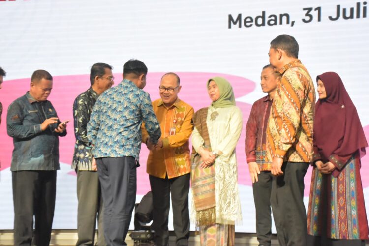 Triyoga Laksito Dikukuhkan Sebagai Kepala OJK Provinsi Sumatera Utara