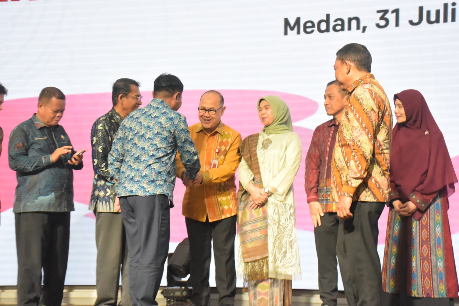 Triyoga Laksito Dikukuhkan Sebagai Kepala OJK Provinsi Sumatera Utara - IMG 20260731 WA0008