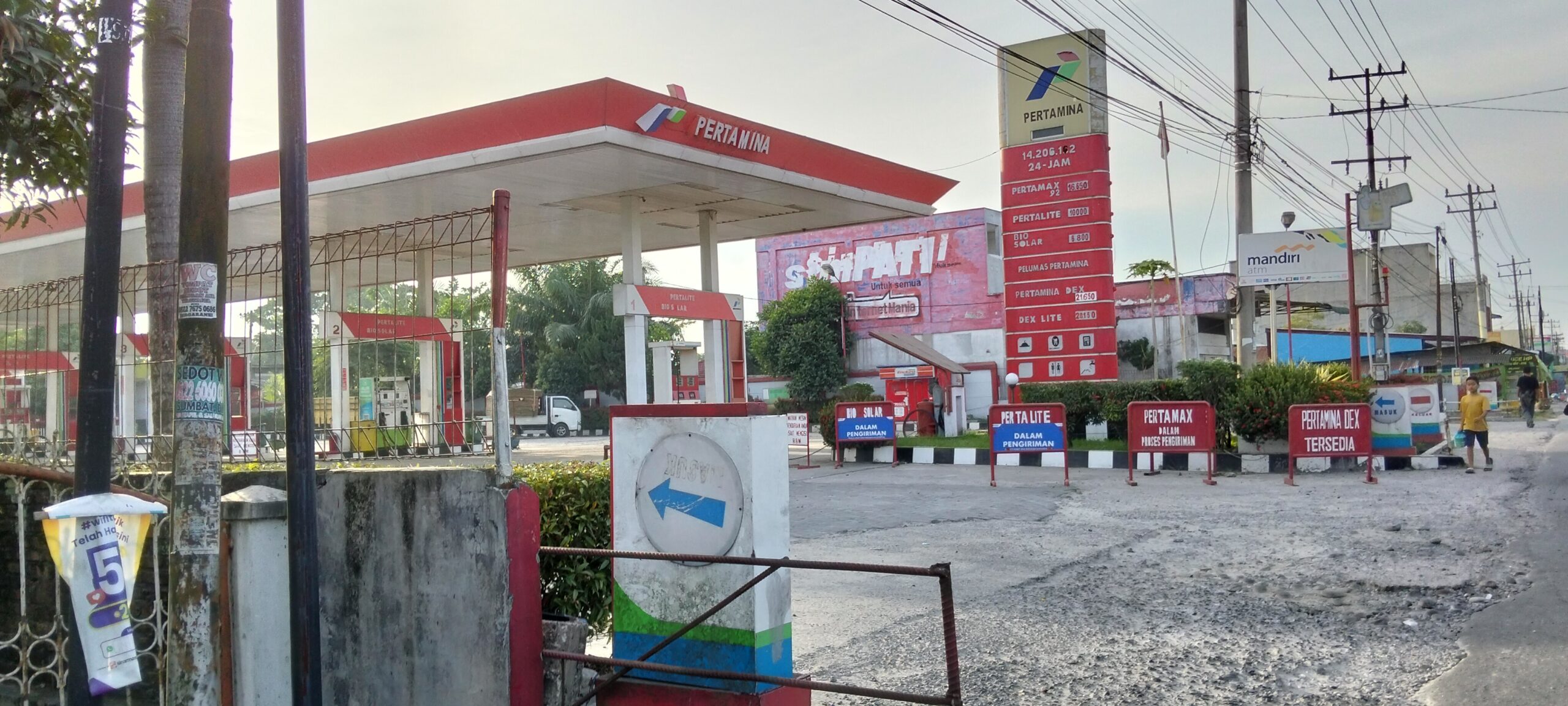 Pembelian BBM Pertalite Masih Sulit Dan Antri Di Kota Tebing Tinggi 7 Pembelian BBM Pertalite Masih Sulit Dan Antri Di Kota Tebing Tinggi - IMG20260714172751 scaled