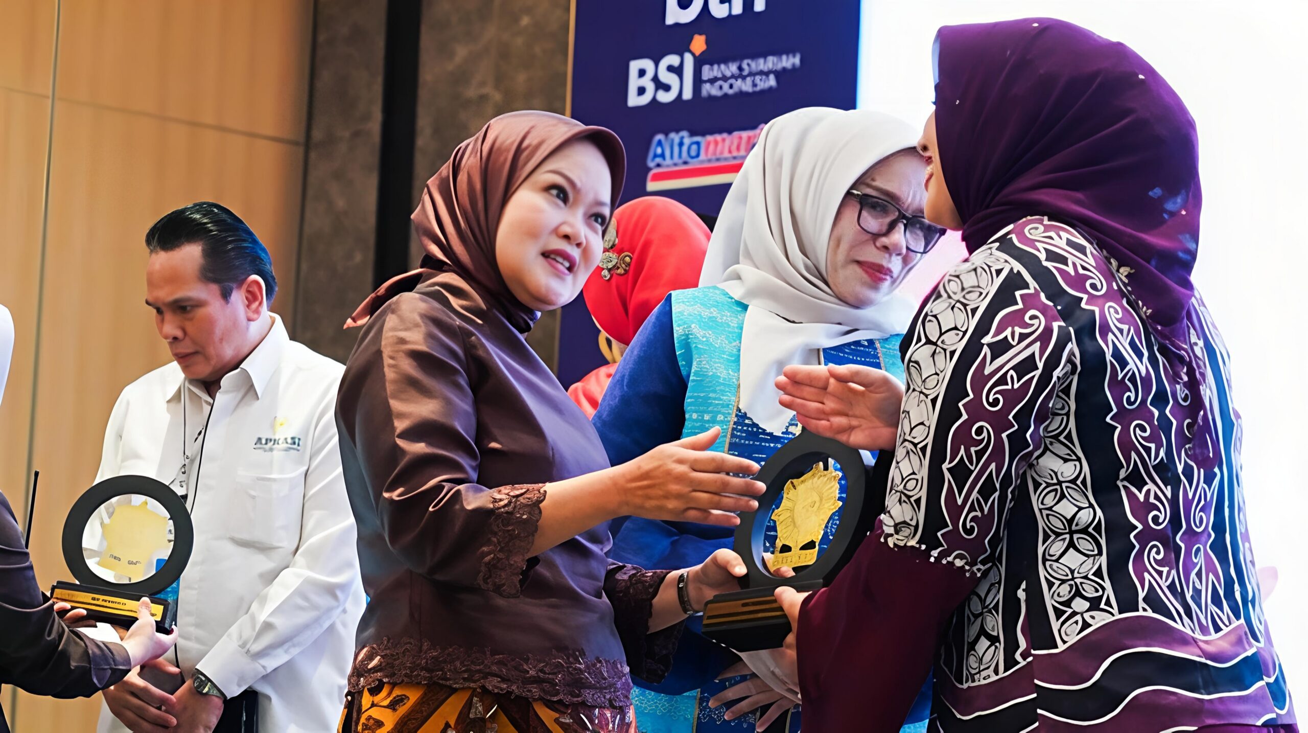 WOMEN PROGRAM ; Penguatan Peran Perempuan Meningkatkan Daya Saing Daerah 6 WOMEN PROGRAM ; Penguatan Peran Perempuan Meningkatkan Daya Saing Daerah - IMG 20260702 204451 scaled
