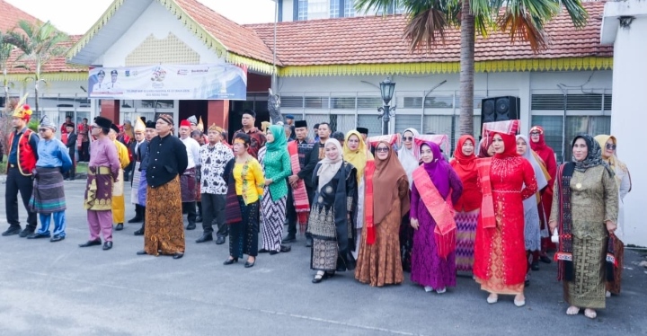 "AYAH WAJIB HADIR" Digaungkan Dalam Peringatan Hari Keluarga Nasional Ke-33 Tahun 2026 7 "AYAH WAJIB HADIR" Digaungkan Dalam Peringatan Hari Keluarga Nasional Ke-33 Tahun 2026 - IMG 20260704 002425