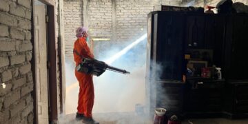 Dinas Kesehatan Pasaman Bersama Forkopimcat Panti Bergerak Cepat Lakukan Fogging Cegah Penyebaran DBD