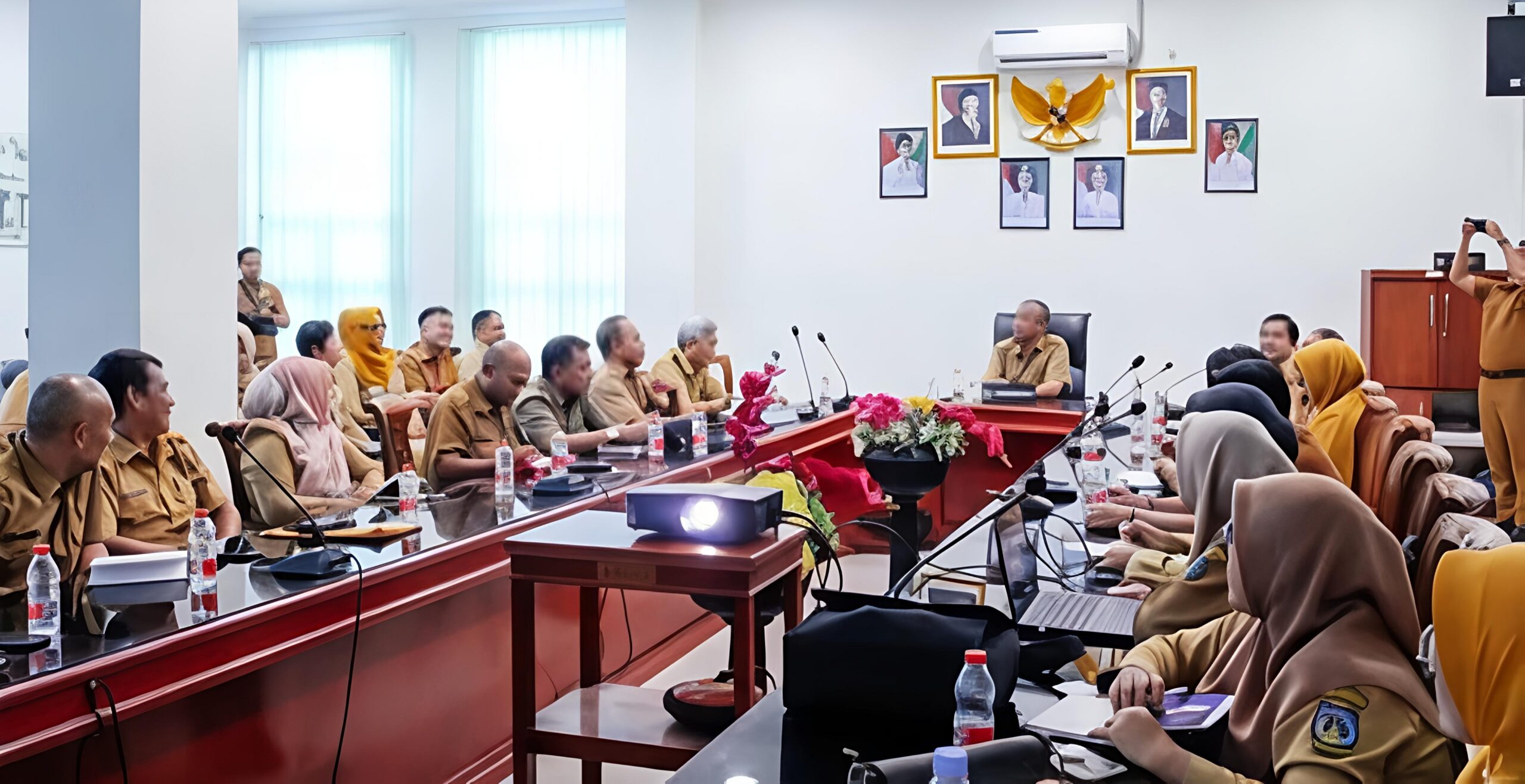 SEKDAKO TEBING TINGGI PIMPIN RAKOR PERSIAPAN HUT KE-81 KEMERDEKAAN RI 6 SEKDAKO TEBING TINGGI PIMPIN RAKOR PERSIAPAN HUT KE-81 KEMERDEKAAN RI - IMG 20260708 095027 scaled