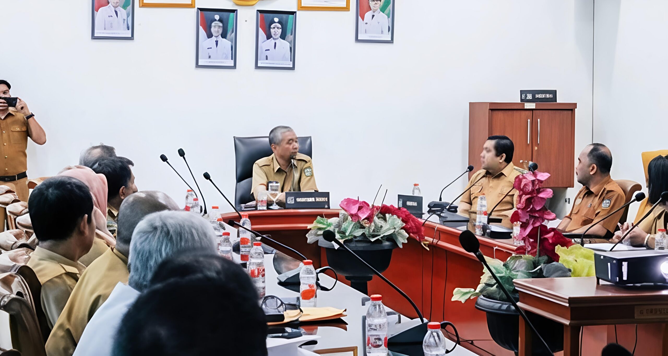 SEKDAKO TEBING TINGGI PIMPIN RAKOR PERSIAPAN HUT KE-81 KEMERDEKAAN RI 5 SEKDAKO TEBING TINGGI PIMPIN RAKOR PERSIAPAN HUT KE-81 KEMERDEKAAN RI - IMG 20260708 095213 scaled