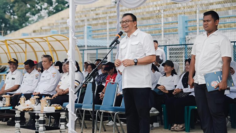BUPATI DELI SERDANG BUKA GALA SISWA SMP CABANG SEPAKBOLA DAN TURNAMEN CATUR TAHUN 2026 2 BUPATI DELI SERDANG BUKA GALA SISWA SMP CABANG SEPAKBOLA DAN TURNAMEN CATUR TAHUN 2026