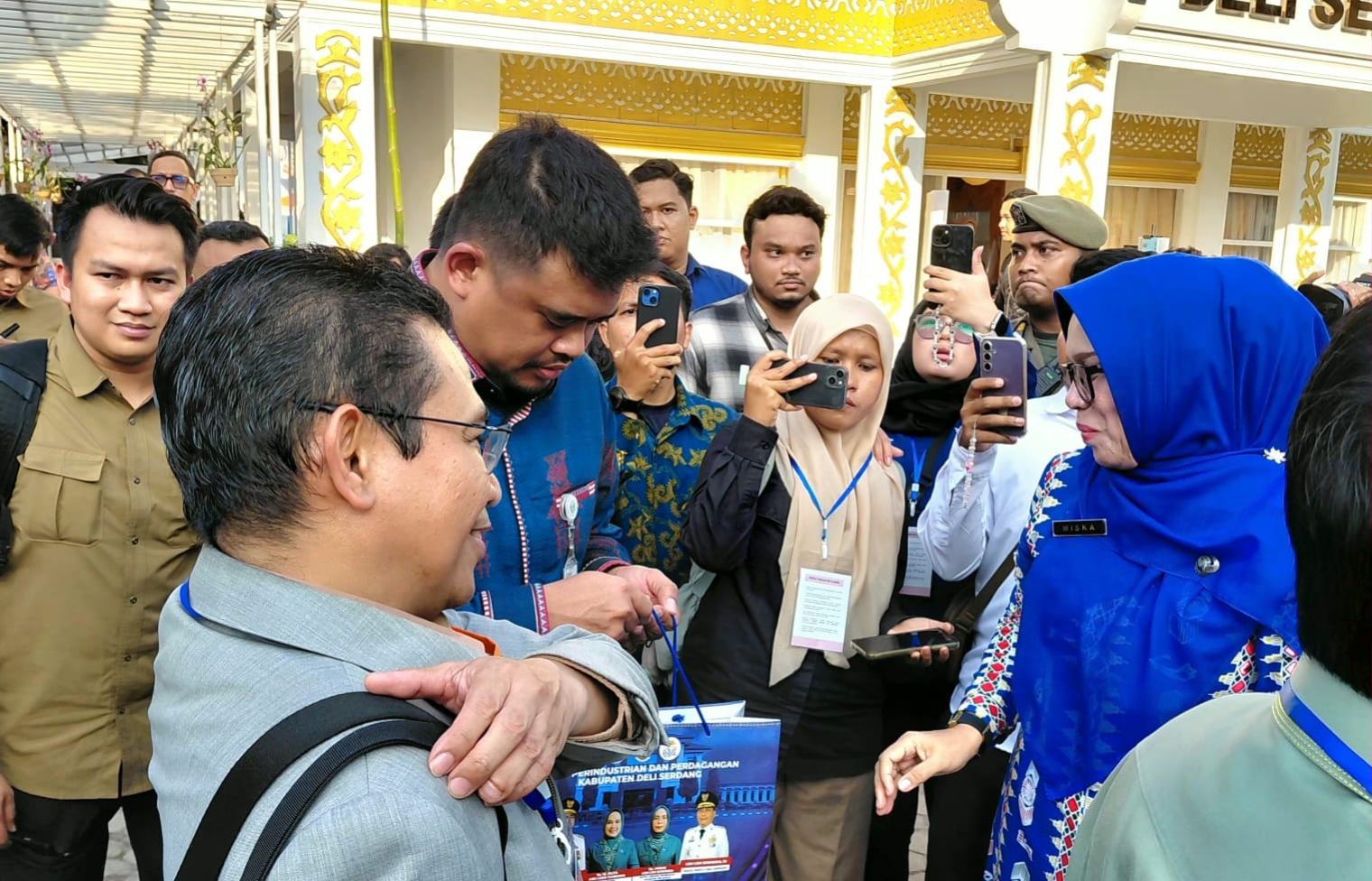 GUBSU BOBBY NASUTION KUNJUNGI PAVILIUN DELI SERDANG DI ARENA PRSU MEDAN 5 GUBSU BOBBY NASUTION KUNJUNGI PAVILIUN DELI SERDANG DI ARENA PRSU MEDAN - IMG 20260709 222801
