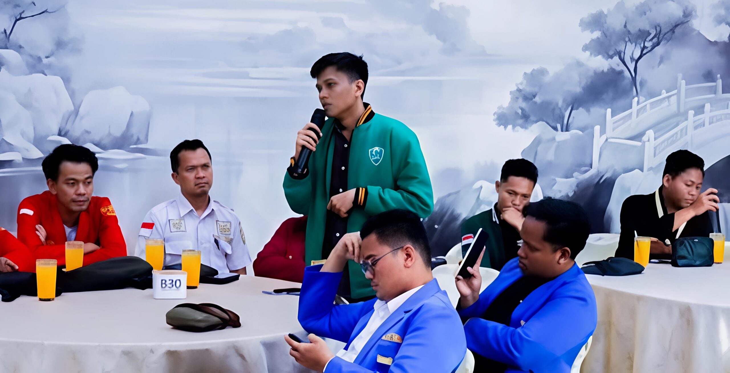 WALI KOTA TEBING TINGGI DIALOG BERSAMA ALIANSI CIPAYUNG PLUS, KRITIK MAHASISWA ENERGI PERBAIKAN PEMBANGUNAN DAERAH - IMG 20260712 091519 scaled