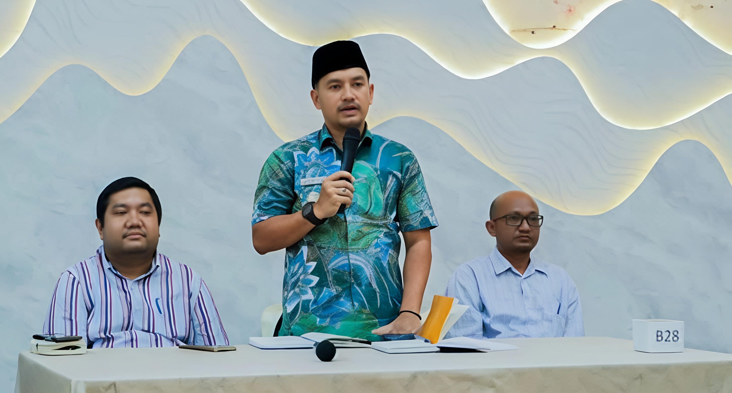 WALI KOTA TEBING TINGGI DIALOG BERSAMA ALIANSI CIPAYUNG PLUS, KRITIK MAHASISWA ENERGI PERBAIKAN PEMBANGUNAN DAERAH - IMG 20260712 091608 scaled