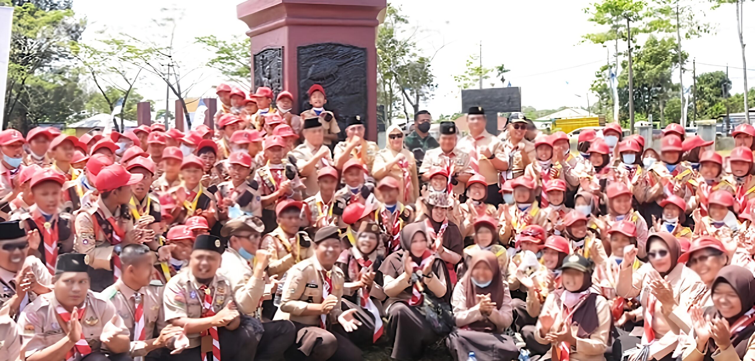 Jambore Daerah Sumut XI Berakhir, Gubsu Bobby Afif Nasution Hadiahi 19 Petugas Upacara Berangkat Ke Jamnas 2026 Di Cibubur Jakarta  - IMG 20260712 203259 scaled