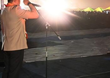 JELANG PENUTUPAN JAMDASU XI, GUBSU BOBBY NASUTION BERMALAM DI BUMPER SIBOLANGIT, KOBARKAN SEMANGAT ADIK-ADIK PRAMUKA
