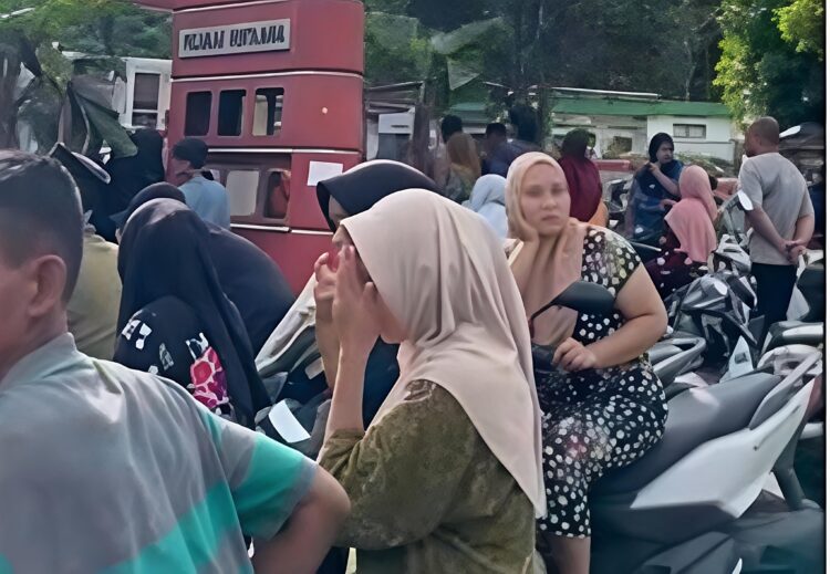 Antrean Pertalite Mengular Di Sejumlah SPBU Pasaman Dan Pasaman Barat, Pengawas SPBU Silang Empat Bantah Isu Penyaluran Ke Luar Daerah
