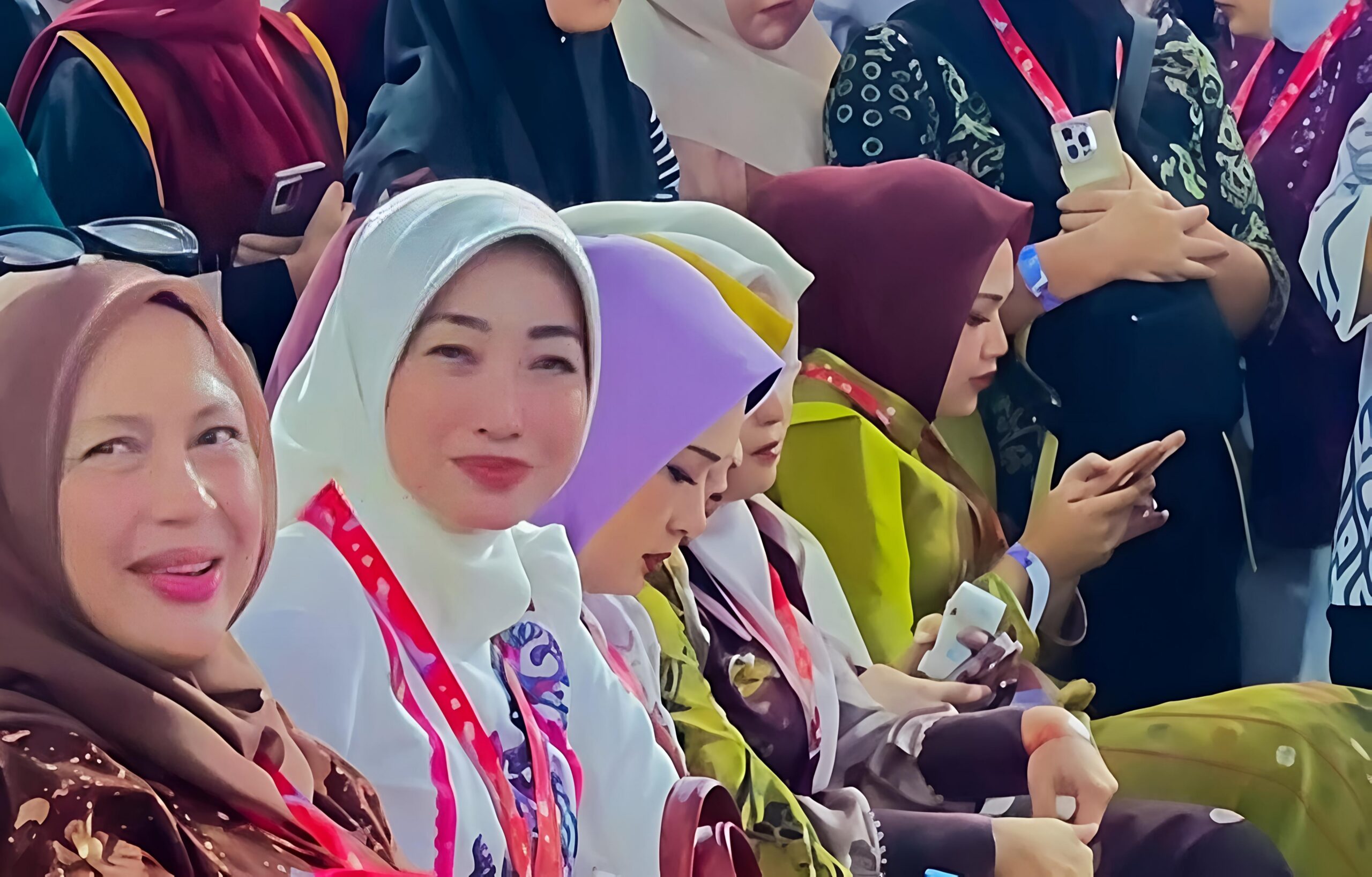 KETUA DEKRANASDA TEBING TINGGI NY. HJ. SUSMIRA WANTI IMAN IRDIAN, HADIRI HUT KE-46 DEKRANAS DI MAKASSAR - IMG 20260714 121229 scaled