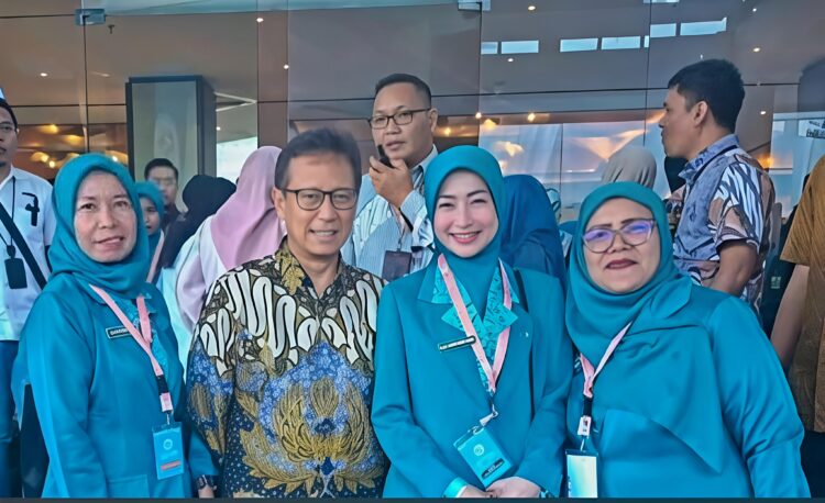 HADIRI HKG KE-54 DI MAKASSAR, TP PKK TEBING TINGGI SEMAKIN MENGUATKAN PELAKSANAAN 10 PROGRAM POKOK 2 HADIRI HKG KE-54 DI MAKASSAR, TP PKK TEBING TINGGI SEMAKIN MENGUATKAN PELAKSANAAN 10 PROGRAM POKOK