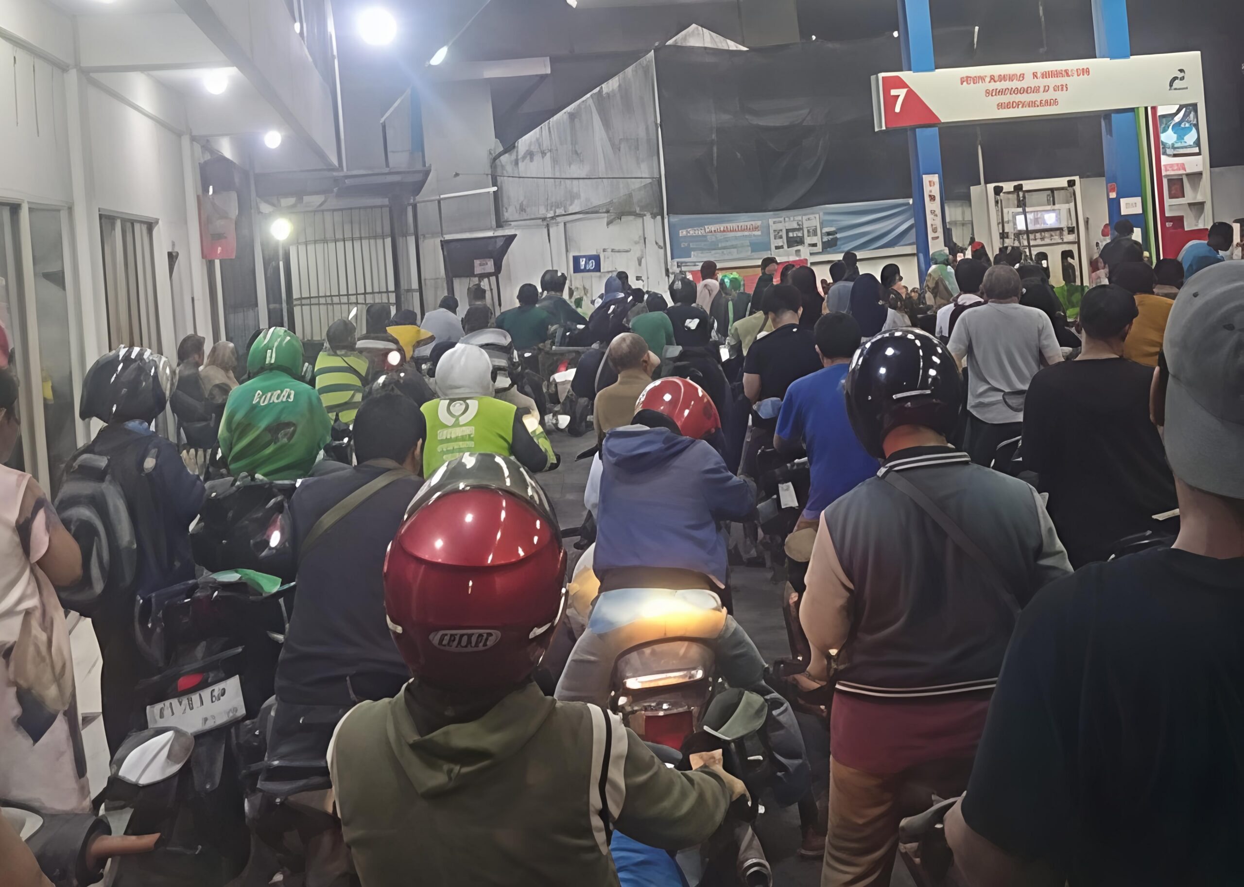 Pembelian BBM Pertalite Masih Sulit Dan Antri Di Kota Tebing Tinggi 6 Pembelian BBM Pertalite Masih Sulit Dan Antri Di Kota Tebing Tinggi - IMG 20260715 114656 scaled