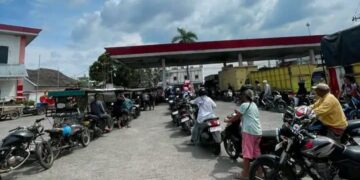 Pembelian BBM Pertalite Masih Sulit Dan Antri Di Kota Tebing Tinggi