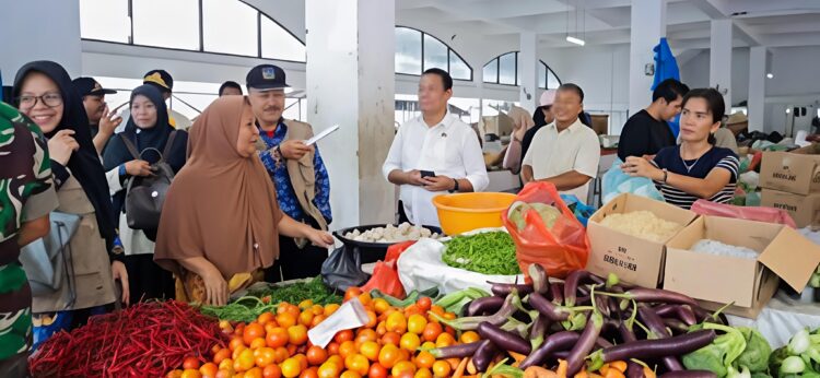 HARGA KEBUTUHAN POKOK DI KOTA TEBING TINGGI MASIH STABIL 2 HARGA KEBUTUHAN POKOK DI KOTA TEBING TINGGI MASIH STABIL