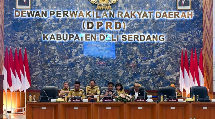 RAPAT PARIPURNA DPRD DELI SERDANG BAHAS RANPERDA DI HADIRI WABUP LOM LOM SUWONDO 2 RAPAT PARIPURNA DPRD DELI SERDANG BAHAS RANPERDA DI HADIRI WABUP LOM LOM SUWONDO