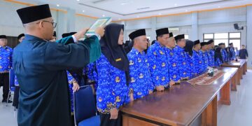 BUPATI PASAMAN WELLY SUHERY LANTIK 90 KEPSEK SD DAN SMP, JANGAN ADA JUAL BELI JABATAN