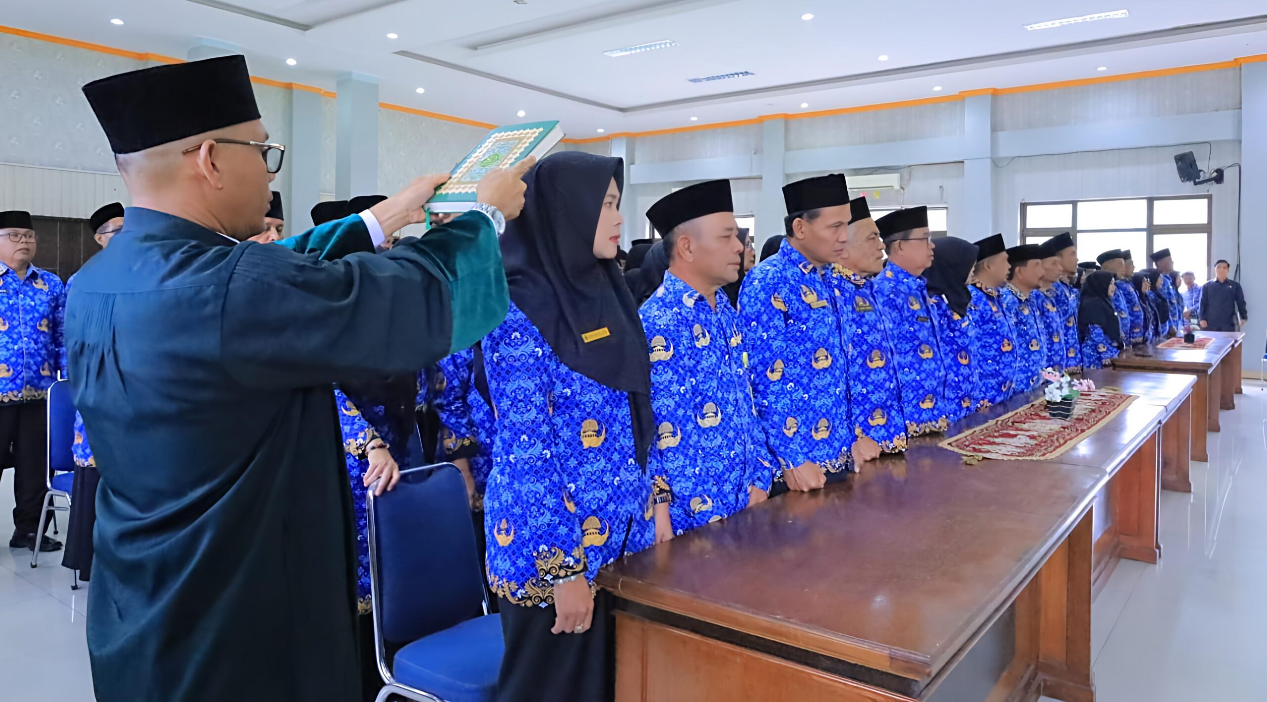 BUPATI PASAMAN LANTIK 90 KEPALA SEKOLAH SD DAN SMP 3 BUPATI PASAMAN LANTIK 90 KEPALA SEKOLAH SD DAN SMP - IMG 20260720 234949 scaled